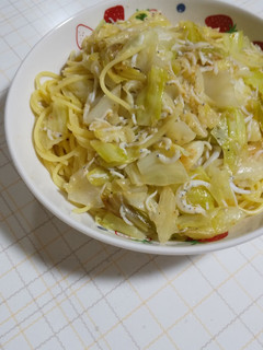 キャベツとしらすのペペロンチーノ風パスタ-レシピのメイン写真
