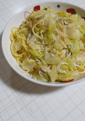 キャベツとしらすのペペロンチーノ風パスタ-レシピのメイン写真