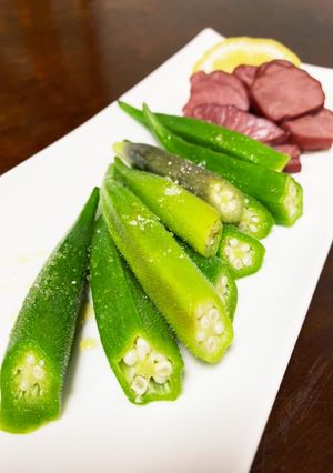 岩塩とオリーブオイルで食べるオクラ-レシピのメイン写真