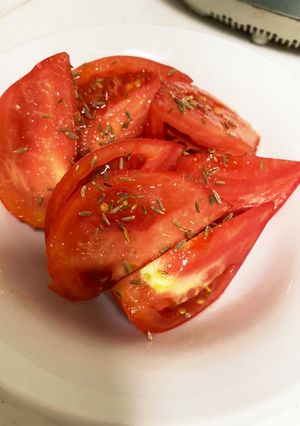 クミンシードと塩で食べるトマト-レシピのメイン写真