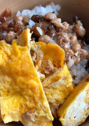納豆とゴーヤの佃煮&卵焼きご飯-レシピのメイン写真