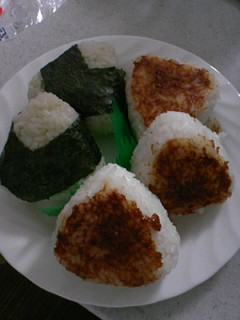 お茶漬けのもとでおにぎり-レシピのメイン写真