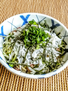 貝割れ使いきり!! しらす丼-レシピのメイン写真