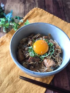 『サバ缶で』サバときのこの味噌煮丼-レシピのメイン写真