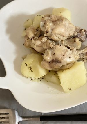 手羽元ジャガイモのバジル煮-レシピのメイン写真