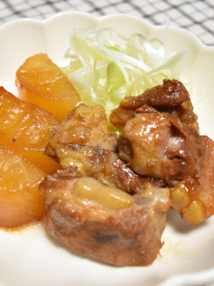 甘さ控えめ豚バラ軟骨と大根の煮物-レシピのメイン写真