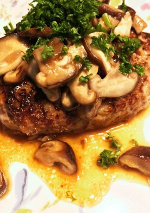しいたけバター醤油ソースでハンバーグ-レシピのメイン写真