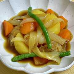 รูปของ 簡単絶品♡カレー肉じゃが
