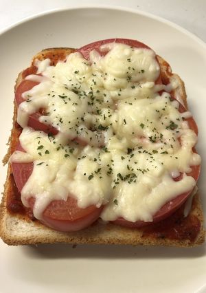 トマトピザトースト-レシピのメイン写真