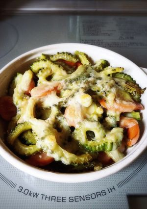 ゴーヤとウィンナーのチーズ焼き♪-レシピのメイン写真