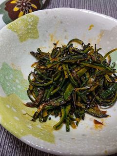 簡単節約!栄養満点かぼちゃの皮のきんぴら-レシピのメイン写真
