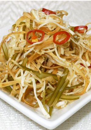 完干し大根皮と出汁取り昆布の膾（なます）-レシピのメイン写真