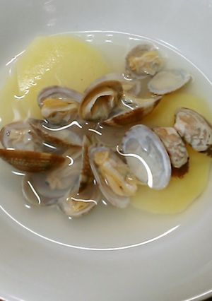 アサリとジャガイモのスープ煮-レシピのメイン写真