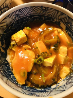 チリソースをあわせて簡単●鶏チリ豆腐丼-レシピのメイン写真