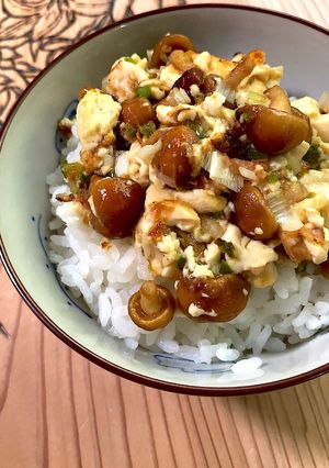 鰹節香るなめこと豆腐のヘルシーそぼろ-レシピのメイン写真