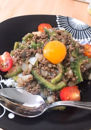 ゴーヤとひき肉の甘辛丼-レシピのメイン写真