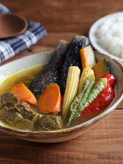 ラム肉とたっぷり夏野菜のスープカレー-レシピのメイン写真