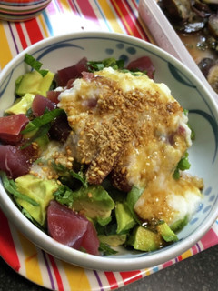 マグロアボカド丼-レシピのメイン写真