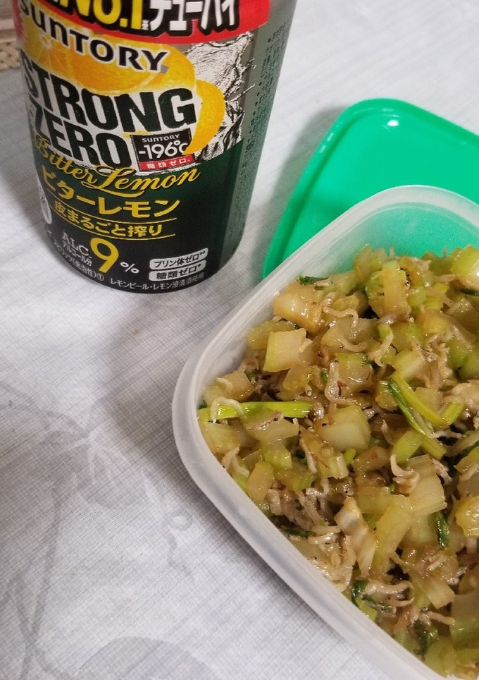 セロリとちりめんじゃこの昆布つゆ炒め-レシピのメイン写真