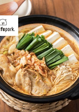 簡単なのに本格的！基本の旨辛豚キムチ鍋-レシピのメイン写真