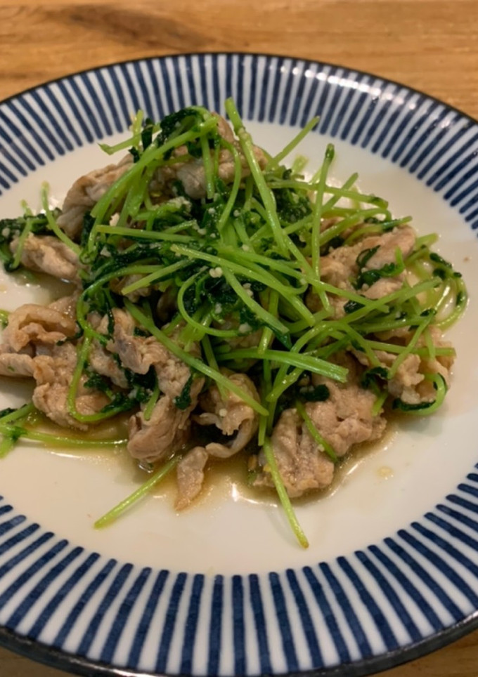 ひとりご飯にオススメ 豆苗と豚肉の炒め物-レシピのメイン写真