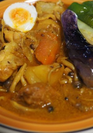 staub鍋で塩麹チキン無水カレー-レシピのメイン写真