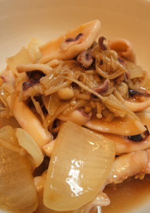 イカと玉ねぎのオイスター炒め♪-レシピのメイン写真