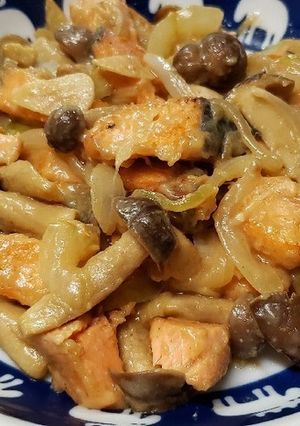 まろ旨☆鮭とキノコの☆白味噌バター炒め-レシピのメイン写真