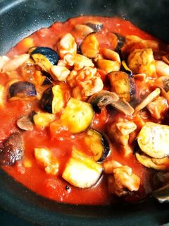なすと鶏肉のトマト煮込み-レシピのメイン写真