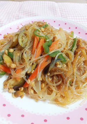 大豆ミートで野菜たっぷりチャプチェカレー-レシピのメイン写真