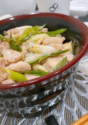 美味すぎる！鶏もも肉のネギ塩焼き丼♡-レシピのメイン写真