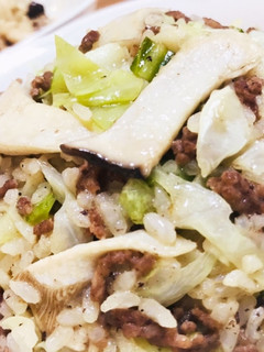 キャベツとエリンギと牛ひき肉のチャーハン-レシピのメイン写真