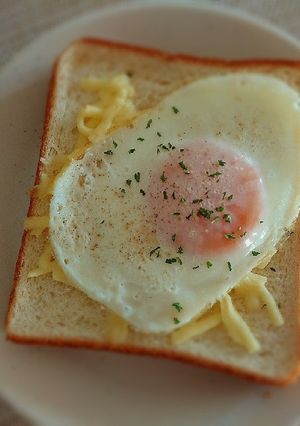 目玉焼きトースト★ラピュタ風?-レシピのメイン写真