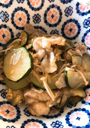 簡単☆豚肉とズッキーニのオイスター炒め-レシピのメイン写真