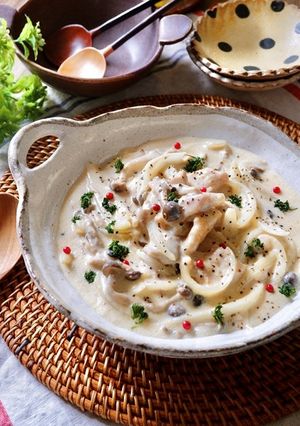 チーズ薫るきのこと鶏肉のクリーム煮-レシピのメイン写真