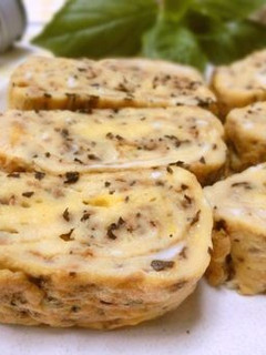 ドライバジルで☆ ハーブチーズたまご焼き-レシピのメイン写真
