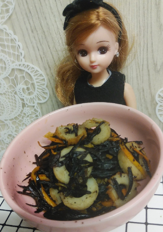 リカちゃん♡人参とちくわとひじきの煮物ꕤ-レシピのメイン写真