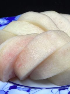美しい桃のむき方 つるりん素肌美人-レシピのメイン写真