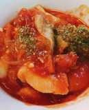 サラダチキンでずぼらトマトチキン煮込み