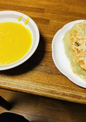 でっかい餃子みたいの〜南瓜スープ添え〜-レシピのメイン写真