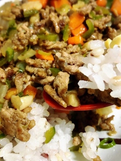 子供喜ぶ♪簡単ひき肉と野菜の丼!-レシピのメイン写真