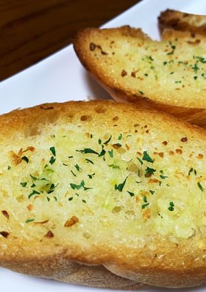 芽子にんにくで作るガーリックトースト-レシピのメイン写真