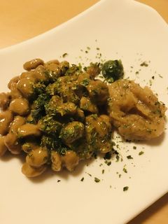 毎日の納豆●梅肉&きざみ青じそ添え-レシピのメイン写真