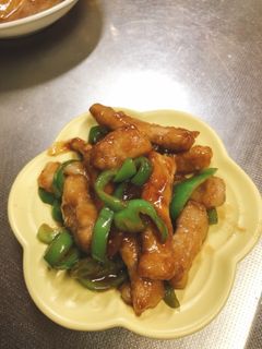 とんかつ用豚ロースの青椒肉絲-レシピのメイン写真