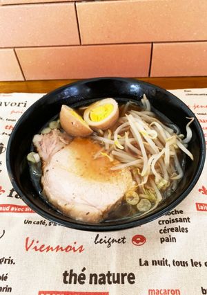 ラーメンスープに煮豚の煮汁を入れて美味-レシピのメイン写真