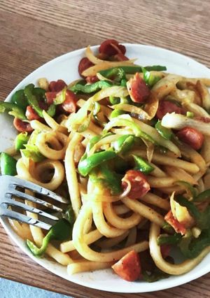 ハンバーグのタレでうどんナポリタン風☆-レシピのメイン写真