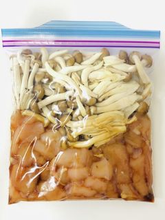 【下味冷凍】鶏ムネとキノコのバター炒め-レシピのメイン写真