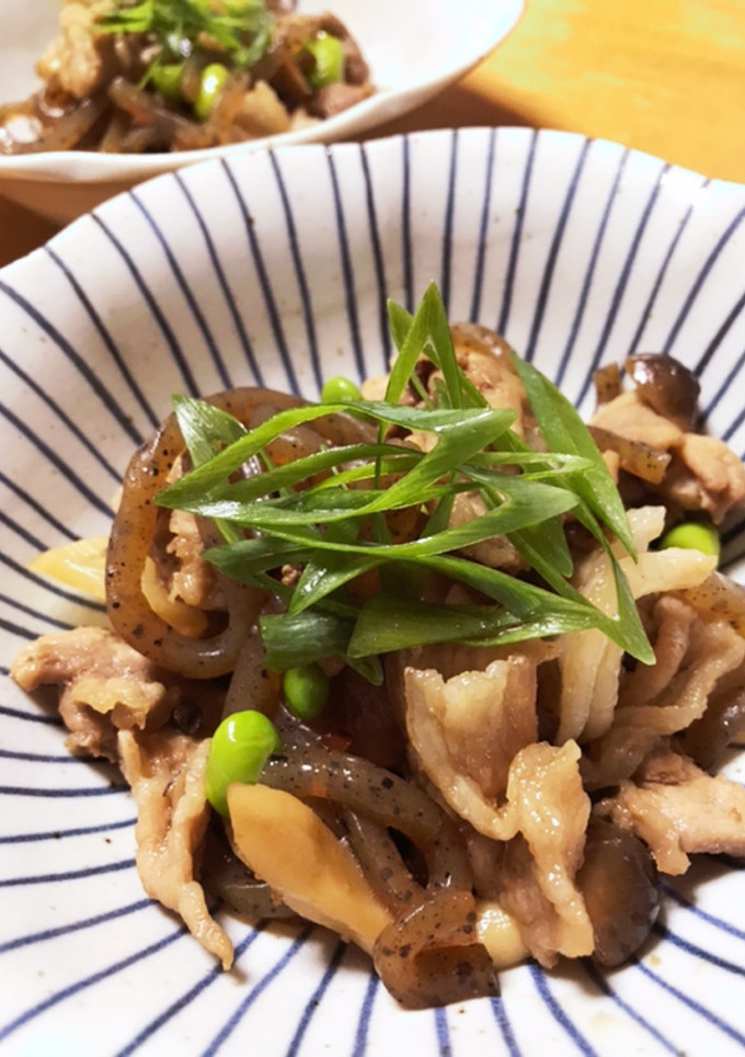 豚こま/大根/しめじ/突き蒟蒻甘辛炒め煮-レシピのメイン写真