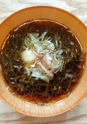お湯かけるだけ★沖縄産もずくのお椀-レシピのメイン写真
