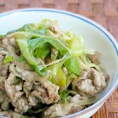 รูปของ 豚肉と長ネギの大葉にんにく醤油炒め♪